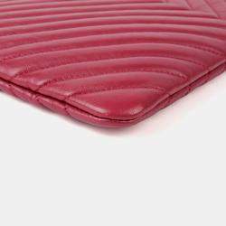 مملوكة مسبقًا حقيبة كلتش شانيل جلد أحمر جديدة متوسطة الحجم