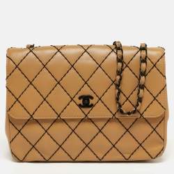 مملوكة مسبقًا Chanel Beige/Black Wild Stitch Quilted Leather Flap Bag