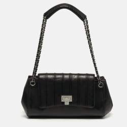 مملوكة مسبقًا حقيبة بقلاب شانيل أكورديون جلد مبطن رأسي أسود