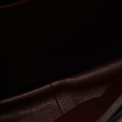 Pre Owned حقيبة شانيل جامبو كلاسيك جلد كافيار أسود مبطن بقلاب مزدوج