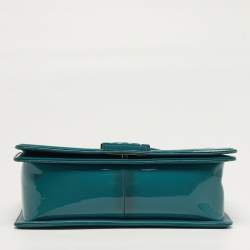 مملوكة مسبقًا Chanel Boy Medium Blue Quilted Patent Leather Flap Bag