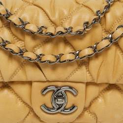 Pre Owned حقيبة شانيل قلاب جلد مبطن فقاعات أصفر صغيرة