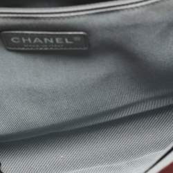 Pre Owned حقيبة شانيل بوي كبيرة جلدة مبطن لون بورغندي بقلاّب