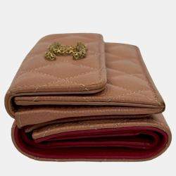 مملوكة مسبقًا محفظة شانيل سي سي ثلاثية الطي جلد كافيار مبطنة بني
