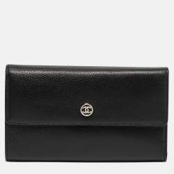 مملوكة مسبقًا Chanel CC Black Leather Trifold Wallet