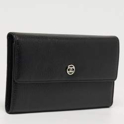 مملوكة مسبقًا Chanel CC Black Leather Trifold Wallet
