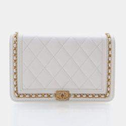 مملوكة مسبقًا محفظة على سلسلة شانييل ماتلاسيه كافيار بوي