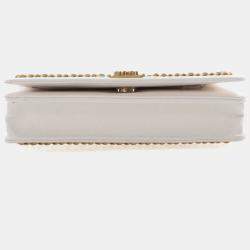 مملوكة مسبقًا محفظة على سلسلة شانييل ماتلاسيه كافيار بوي