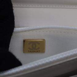 مملوكة مسبقًا محفظة على سلسلة شانييل ماتلاسيه كافيار بوي