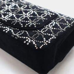 Pre Owned حقيبة شانيل كلاسيك قلاب مزدوج مخمل أسود مرصعة بالكريستال وحجم متوسط