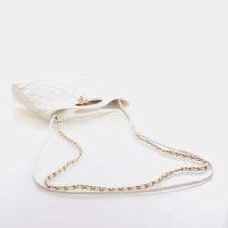 Pre Owned حقيبة تسوق شانيل ميني جلد خروف لامع 31