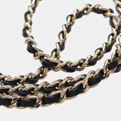 مملوكة مسبقًا Chanel Black Quilted Caviar CC Day Camera Bag