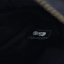 مملوكة مسبقًا Chanel Black Quilted Caviar CC Day Camera Bag