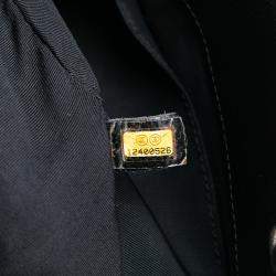 مملوكة مسبقًا حقيبة شانيل كافيار سوداء جراند شوبينغ توت