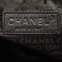 Pre Owned حقيبة شانيل كاميليا من جلد الشوكولاتة البني السويدي عملية كتف