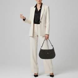 Pre Owned حقيبة شانيل كاميليا من جلد الشوكولاتة البني السويدي عملية كتف