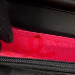 مملوكة مسبقًا محفظة بسلسلة شانيل كامبون جلد خروف سوداء