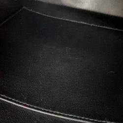 Pre Owned حقيبة شانيل ميداليون جلد كافيار أسود