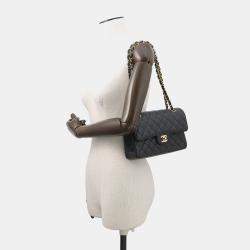 Pre Owned حقيبة كتف شانيل ماتيلاسي سلسلة مزدوجة جلد كافيار أسود مقاس 23