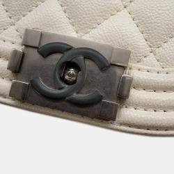 مملوكة مسبقًا Chanel Boy Chanel Chain Shoulder Bag White Caviar Leather