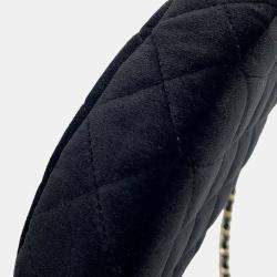 مملوكة مسبقًا حقيبة كتف شانيل نصف قمر بسلسلة مخمل أسود