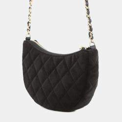 مملوكة مسبقًا حقيبة كتف شانيل نصف قمر بسلسلة مخمل أسود