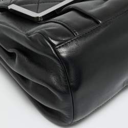 مملوكة مسبقًا حقيبة كتف شانيل جلد مبطن أسود أكورديون بشعار CC