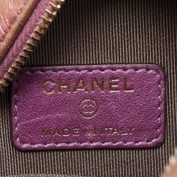 Pre Owned حقيبة كلتش شانيل سلسلة جلد أرجواني مبطن متموج شعار الماركة سي سي