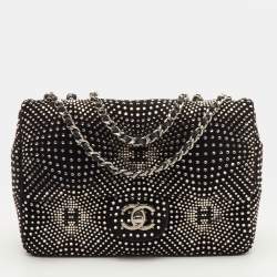 مملوكة مسبقًا حقيبة شانيل قلاب كلاسيك صغيرة مستطيلة جلد مبطن وردي