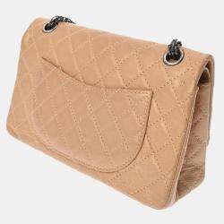 مملوكة مسبقًا Chanel Matelasse 2.55 Chain Shoulder Bag 23Cm Icon Charm Double Flap Beige Gold Calfskin