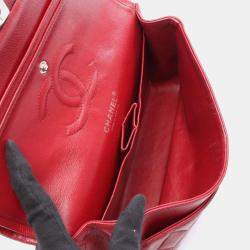 مملوكة مسبقًا حقيبة شانيل بكتف مزدوجة الغطاء من جلد العجل المكبوس الكافيار الأحمر