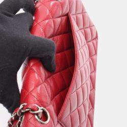 مملوكة مسبقًا حقيبة شانيل بكتف مزدوجة الغطاء من جلد العجل المكبوس الكافيار الأحمر