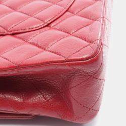 مملوكة مسبقًا حقيبة شانيل بكتف مزدوجة الغطاء من جلد العجل المكبوس الكافيار الأحمر