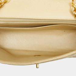 مملوكة مسبقًا Chanel Matelasse Coco Mark Diana Crossbody Chain Shoulder Bag In Beige Caviar Skin