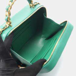 Pre Owned Chanel Matelasse Shoulder Bag Lambskin Leather Green