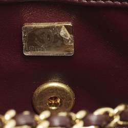 مملوكة مسبقًا حقيبة فلاب جلد مبطن بورجوندي مستطيلة صغيرة جدًا من شانيل