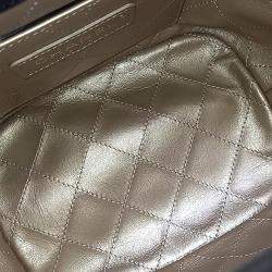 مملوكة مسبقًا حقيبة شانيل جلد سوداء صغيرة دلو