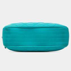 مملوكة مسبقًا حقيبة شانيل زرقاء وسط CC مبطنة جلد الغنم المطاطية كاميرا كوكو رين