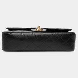 Pre Owned حقيبة فلاب شانيل جلد الخراف كلاسيك مزدوجة سوداء متوسطة الحجم