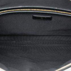 مملوكة مسبقًا حقيبة كلتش شانيل سوداء براءة مبطن كبير أو كيس