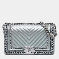 Pre Owned جاكيت شانيل فتى بليد شيخارون ومضلع جلد الغنم ومضفر تويد متوسط الحجم فضي قديم