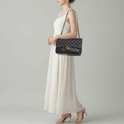 Pre Owned Chanel Classic Double Flap Jumbo Black Quilted Caviar Leather Shoulder Bag