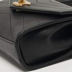 مملوكة مسبقًا Chanel  Coco Black Chevron Leather Waist Belt Bag