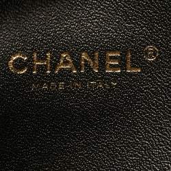 مملوكة مسبقًا Chanel  Coco Black Chevron Leather Waist Belt Bag