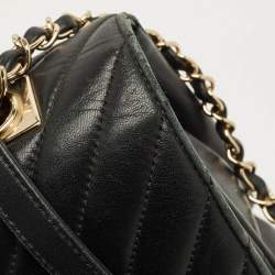 مملوكة مسبقًا Chanel Trendy CC Medium Black Chevron Leather Top Handle Bag