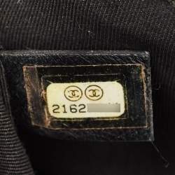 Pre Owned Chanel Boy Medium Metallic Green Quilted Leather Flap Bag