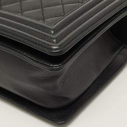 Pre Owned Chanel Boy Medium Black Quilted Caviar Leather Flap Bag