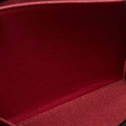 مملوكة مسبقًا محفظة شانيل 19 سلسلة على محفظة جلد مبطن أسود