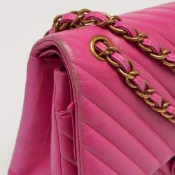 مملوكة مسبقًا Chanel Classic Double Flap Jumbo Pink Chevron Leather Shoulder Bag