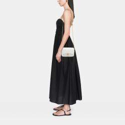 Pre Owned شانيل أبيض جلد مبطن كافيار سلسلة صغيرة رفرف سول